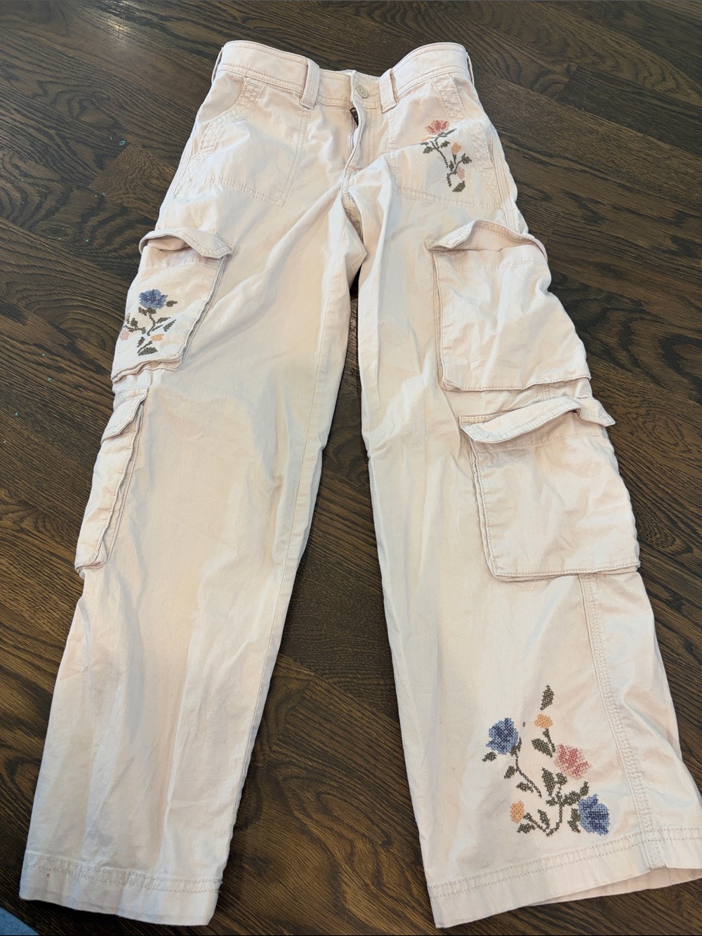 abercrombie kids Light Pink Floral Cargo Pants